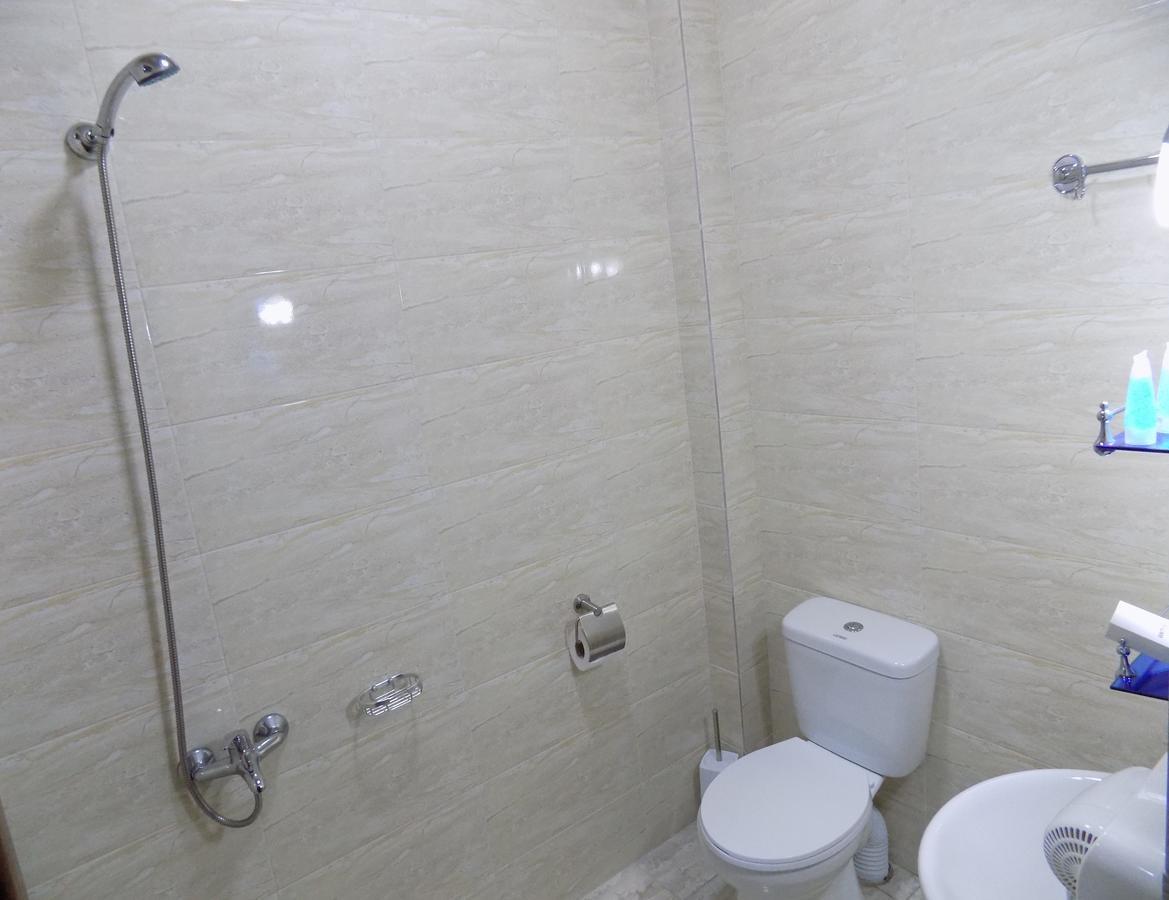 Hotel Mars Zugdidi Extérieur photo